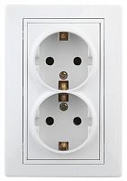 Розетка СП Plano 2х2P+E Schuko 1-208-01 16А-250В с защ. шторками IP20 бел. Intro Б0035339